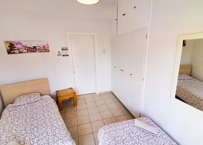 Δωμάτια σε οικογενειακή κατοικία Central Square Nomadic *