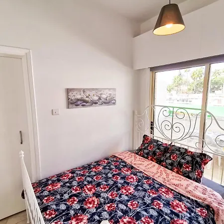 Central Square Nomadic *