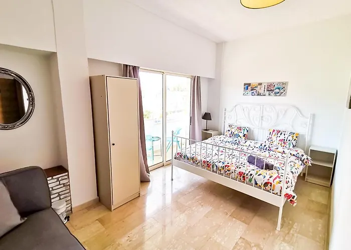 Central Square Nomadic ホームステイ *