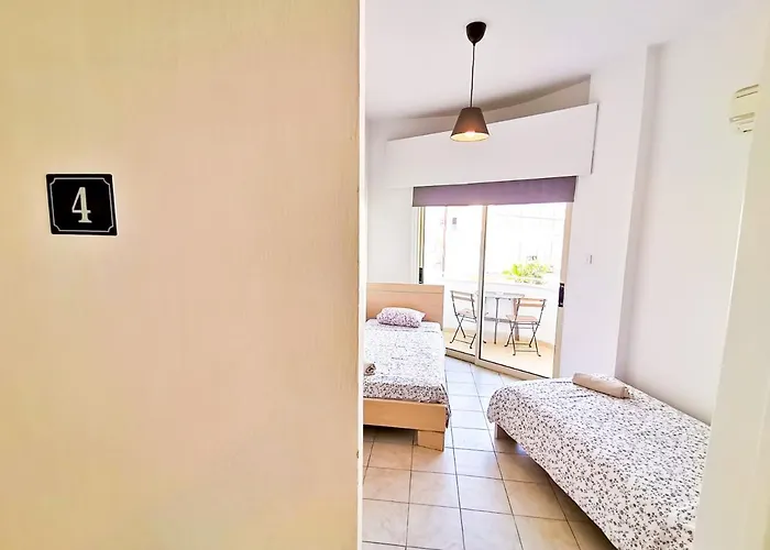 Central Square Nomadic ラルナカ